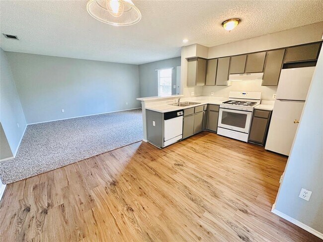 4901 Merritt Cir in Austin, TX - Building Photo - Building Photo