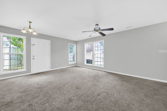 1830 Butterfly Ln in Charlotte, NC - Foto de edificio - Building Photo