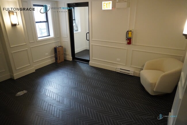 property at 1553 W Hollywood Ave