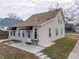 6606 Ballard Ave in Lincoln, NE - Building Photo