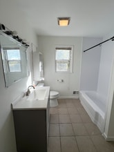 88 Pinewood Ave in Albany, NY - Building Photo - Building Photo
