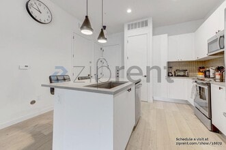 800 Embassy Dr in Austin, TX - Building Photo - Building Photo