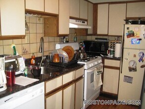 58 Queensberry St, Unit G2 in Boston, MA - Building Photo - Building Photo