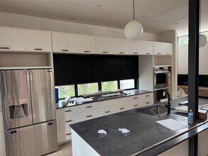 1603 Chelsea Ln in Austin, TX - Building Photo - Building Photo
