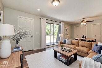 6822 Oakdale Dr in Tampa, FL - Building Photo - Building Photo