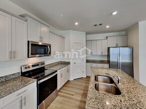5532 Central Grove Sq in Nashville, TN - Building Photo - Building Photo
