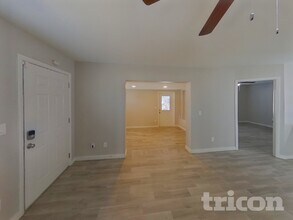 6210 S Adelia Ave in Tampa, FL - Building Photo - Building Photo