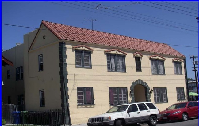 1141 Echo Park Ave in Los Angeles, CA - Foto de edificio - Building Photo