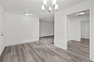 6140 Cherry Hill Rd in Montgomery, AL - Foto de edificio - Building Photo