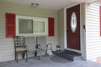 140 Jensen Rd in Vestal, NY - Building Photo - Building Photo