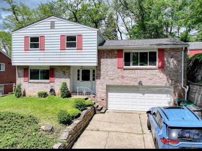 property at 525 Hulton Rd