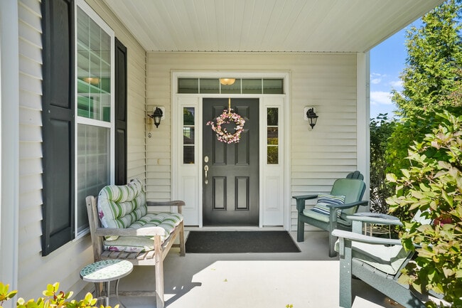 25 Warrington Round in Danbury, CT - Building Photo - Building Photo