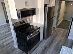 11110-68 68 Ave NW in Edmonton, AB - Building Photo - Building Photo