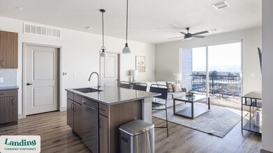 300 E Fremont Pl, Unit 2-303 in Littleton, CO - Building Photo - Building Photo