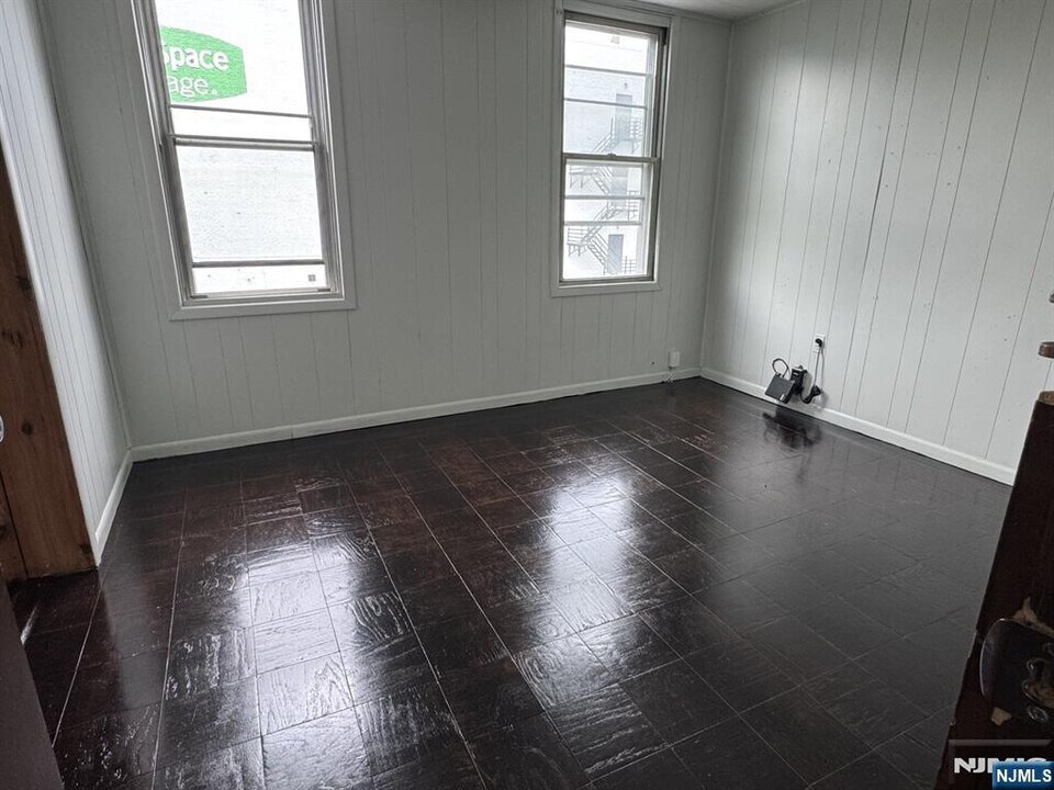 424-426-426 Harrison Ave in Harrison, NJ - Building Photo