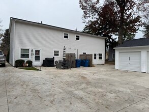 545 Mentor Ave, Unit 545 mentor in Painesville, OH - Foto de edificio - Building Photo