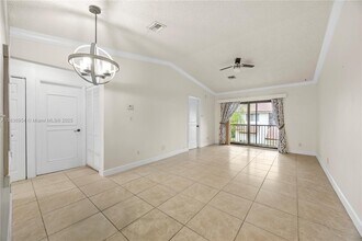 164 NW 60th Ave in Margate, FL - Building Photo - Building Photo