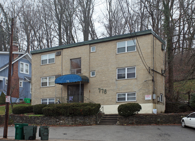 778 Delta Ave in Cincinnati, OH - Foto de edificio - Building Photo