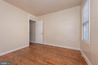 32 N Decker Ave photo'