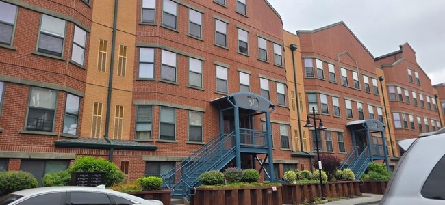 160 Lafayette St, Unit 30cc401 in Jersey City, NJ - Building Photo - Building Photo