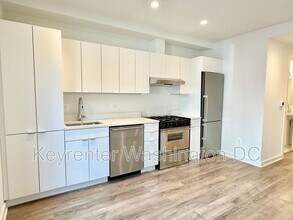 1460 Belmont St NW in Washington, DC - Building Photo - Building Photo