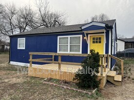 504 Georgia St in Jones, OK - Building Photo