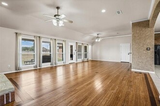 6009 Feather Wind Way in Fort Worth, TX - Building Photo - Building Photo