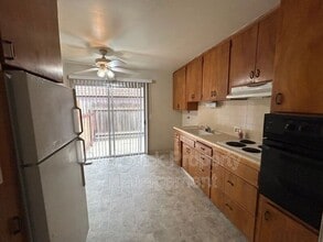 343 W 21st St in Merced, CA - Building Photo - Building Photo