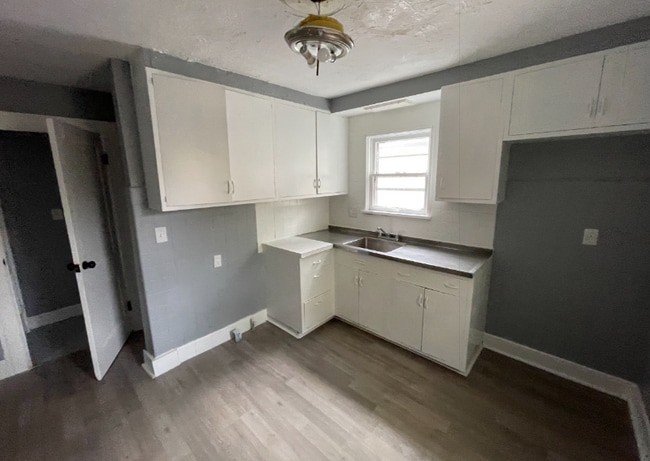 1750 Urbana Rd in Cleveland, OH - Building Photo - Building Photo