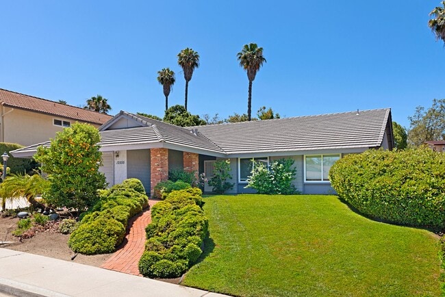 12555 Pomerado Ct