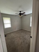 1400 Phoenix Dr in Wichita Falls, TX - Building Photo - Building Photo