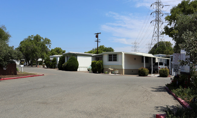 Terrace Gardens in Oceanside, CA - Building Photo - Building Photo