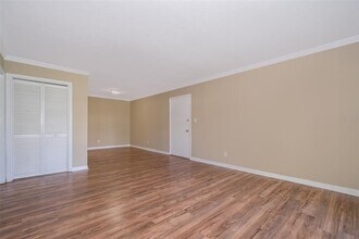 295 Wymore Rd in Altamonte Springs, FL - Building Photo - Building Photo