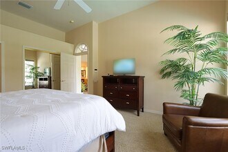 5815 Persimmon Way in Naples, FL - Building Photo - Building Photo