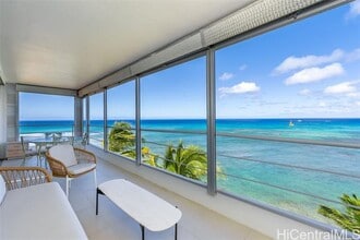 2979 Kalakaua Ave in Honolulu, HI - Building Photo - Building Photo