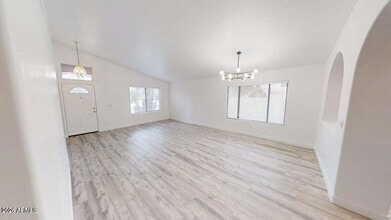 4445 E Meadow Dr in Phoenix, AZ - Building Photo - Building Photo