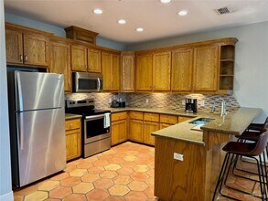 15 Keeton Ave E in McAllen, TX - Building Photo - Building Photo