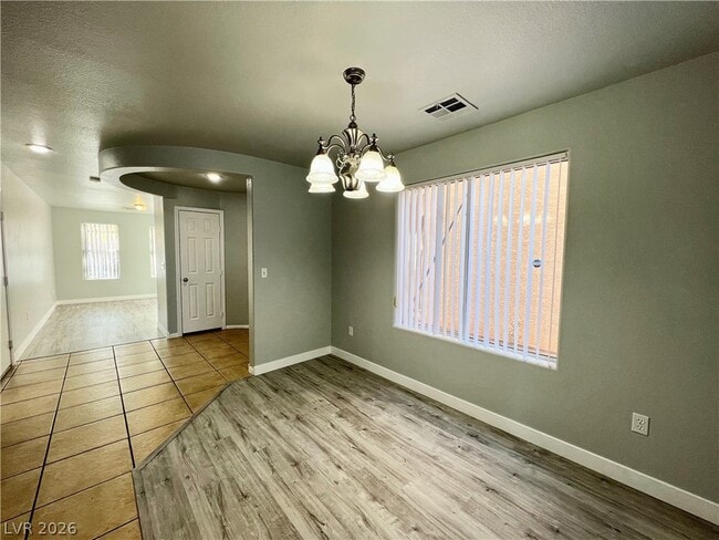 8005 Twain Harte St in Las Vegas, NV - Building Photo - Building Photo