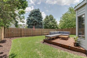 1 Downing Cir in Bloomington, IL - Building Photo - Building Photo