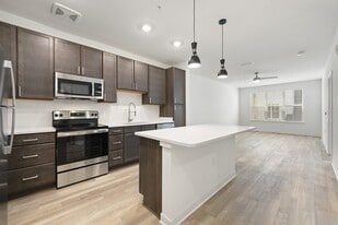 Tapestry Overbrook in Mcdonough, GA - Building Photo