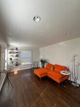 2910-2912 W 9th St in Dallas, TX - Building Photo - Building Photo