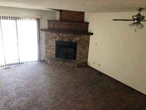 8713 W Thurman St, Unit 4 in Wichita, KS - Building Photo - Building Photo