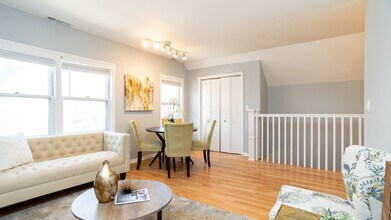 3729 N Clifton Ave in Chicago, IL - Building Photo - Building Photo