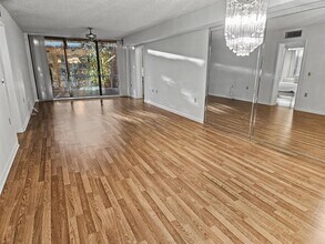 2811 Village Blvd, Unit 101 in West Palm Beach, FL - Building Photo - Building Photo