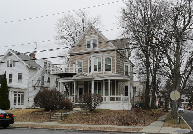 112 N Allen St in Albany, NY - Building Photo - Building Photo