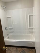 805 Hess Ave, Unit 2 in Erie, PA - Building Photo - Building Photo