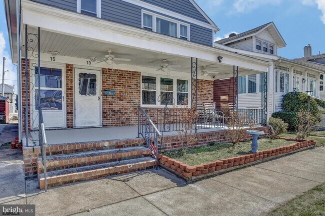 15 N Victoria Ave in Ventnor City, NJ - Building Photo - Building Photo