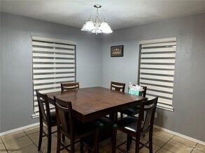 10 Mynah Ave in McAllen, TX - Building Photo - Building Photo