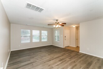 14227 Noahs Landing Ln in Houston, TX - Building Photo - Building Photo