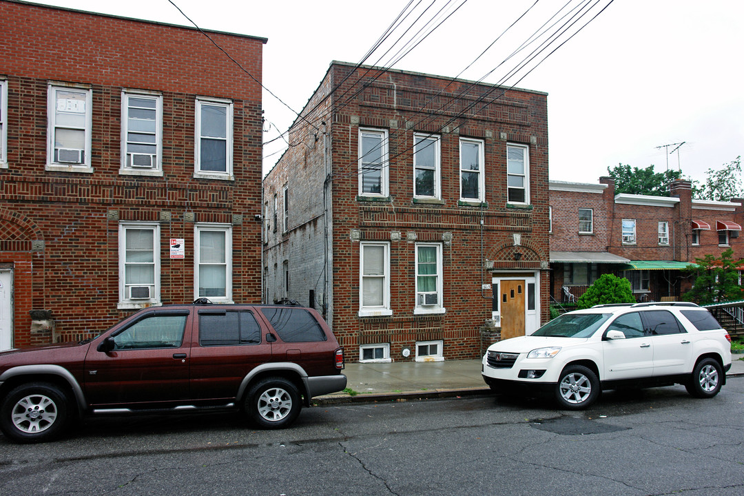 3015 Matthews Ave in Bronx, NY - Foto de edificio